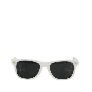 Plain wayfarer stye
