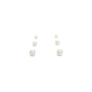 Classic everyday earrings with a simple design for versatile styling.