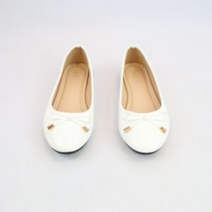 Classic round toe design with a soft cushioned sole ballerina