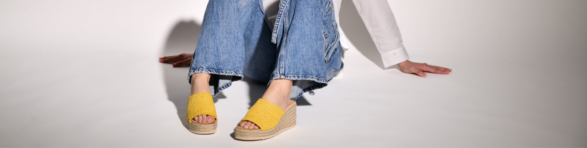 women-shoes-hero-3
