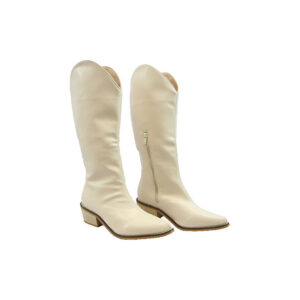 Pointed-toe fold-over ankle boots with front zip.