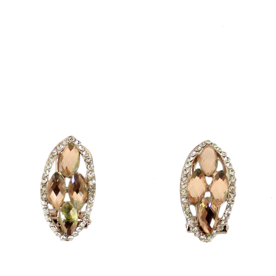 Oval shape with big and small diamonds