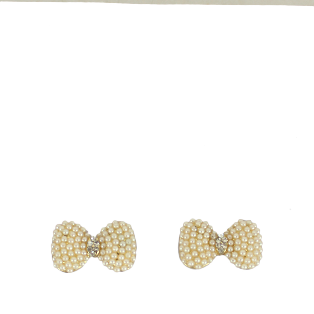 Small bow earrings with pearls
