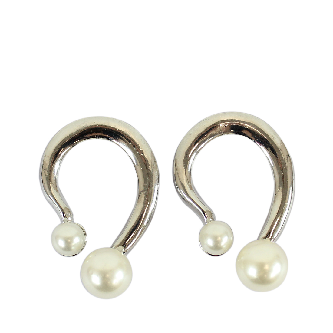 Thick dangle earrings with pearls
