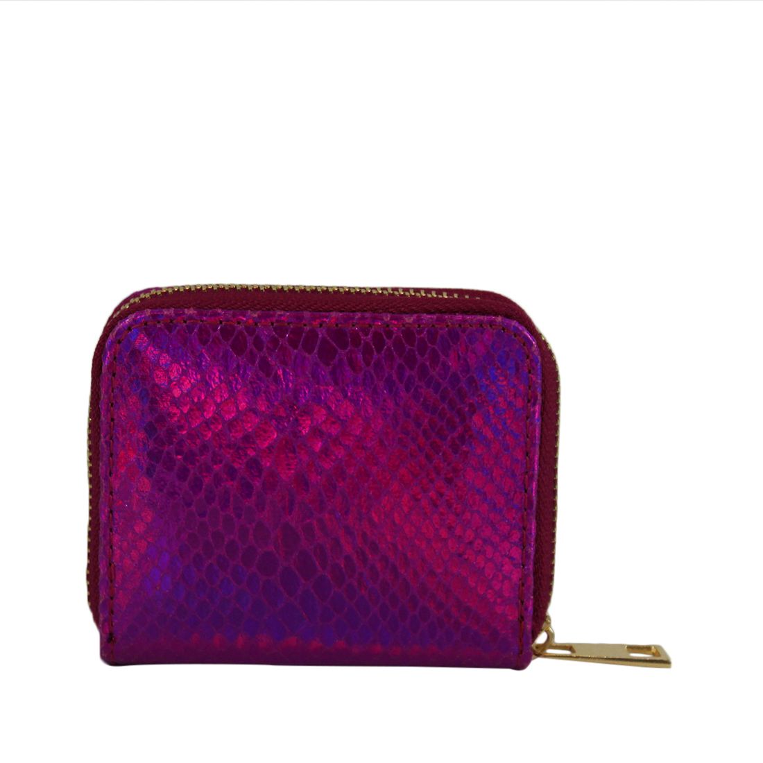 Square shape design with a zip