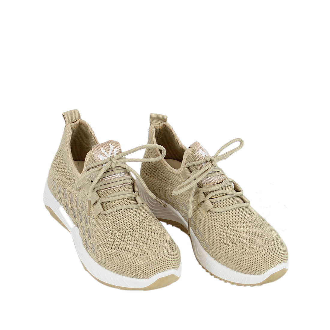 Super light trainers with design on the sides