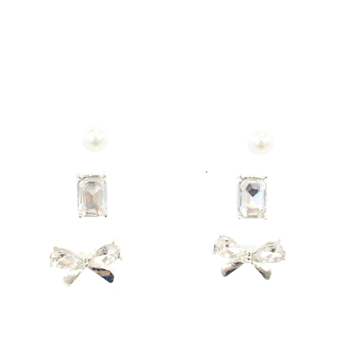 Three packet earrings with diamond & Pearl