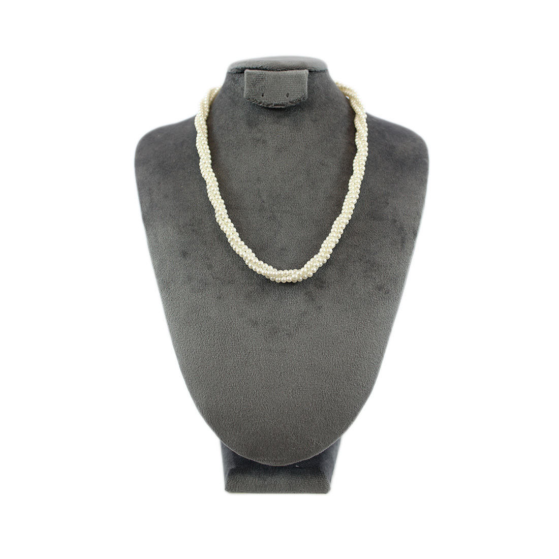 Twisted pearl necklace