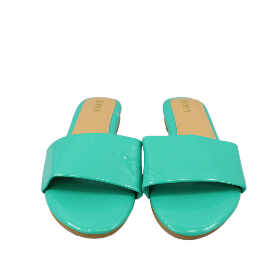 Plain with wide strap infornt