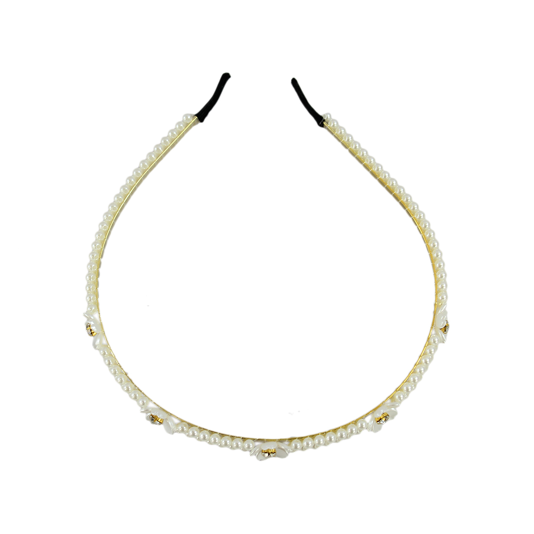 Double small pearl around