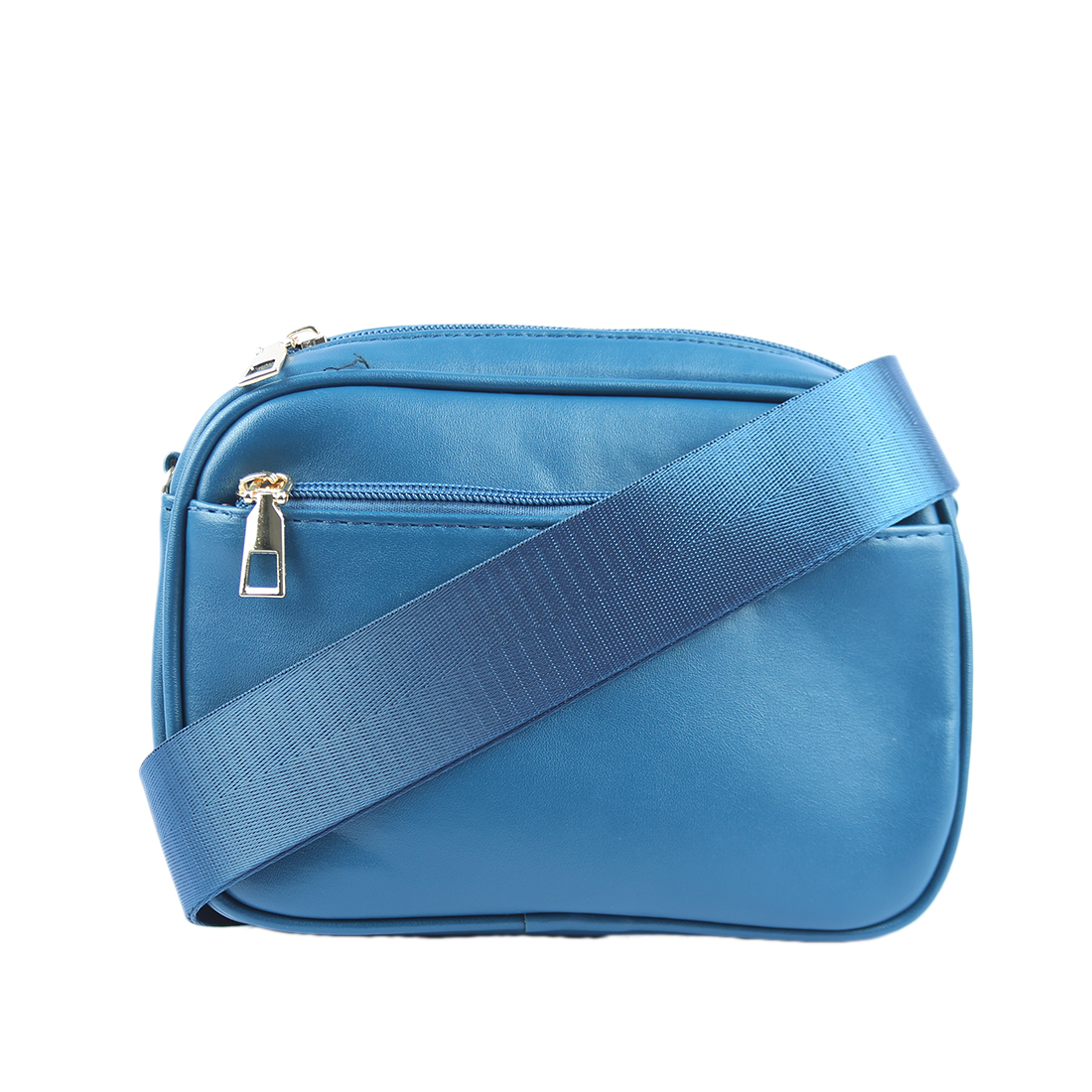 Simple purse with a zipper on the back