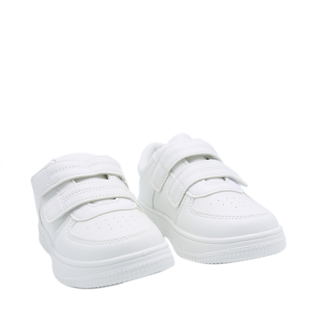 Casual Sneakers loop closure