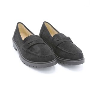 Slip-on ballerina shoes with a classic stitched design.