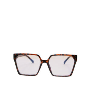Chic oversized sunglasses perfect for modern outfits.