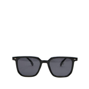 Premium-look sunglasses delivering style, comfort, and UV protection.