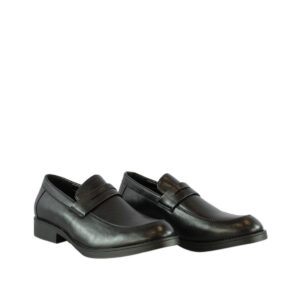 Elegant plain moccasin