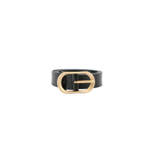 Metal womens belt with clean design and sturdy buckle for a polished everyday look.