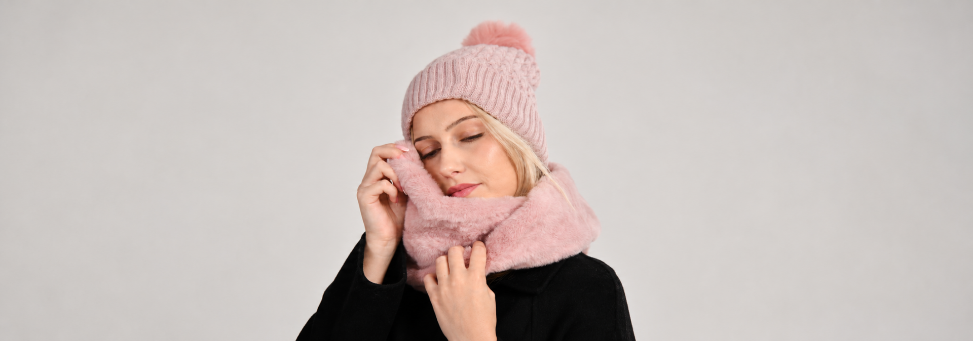 cozy-blush-winter-portrait